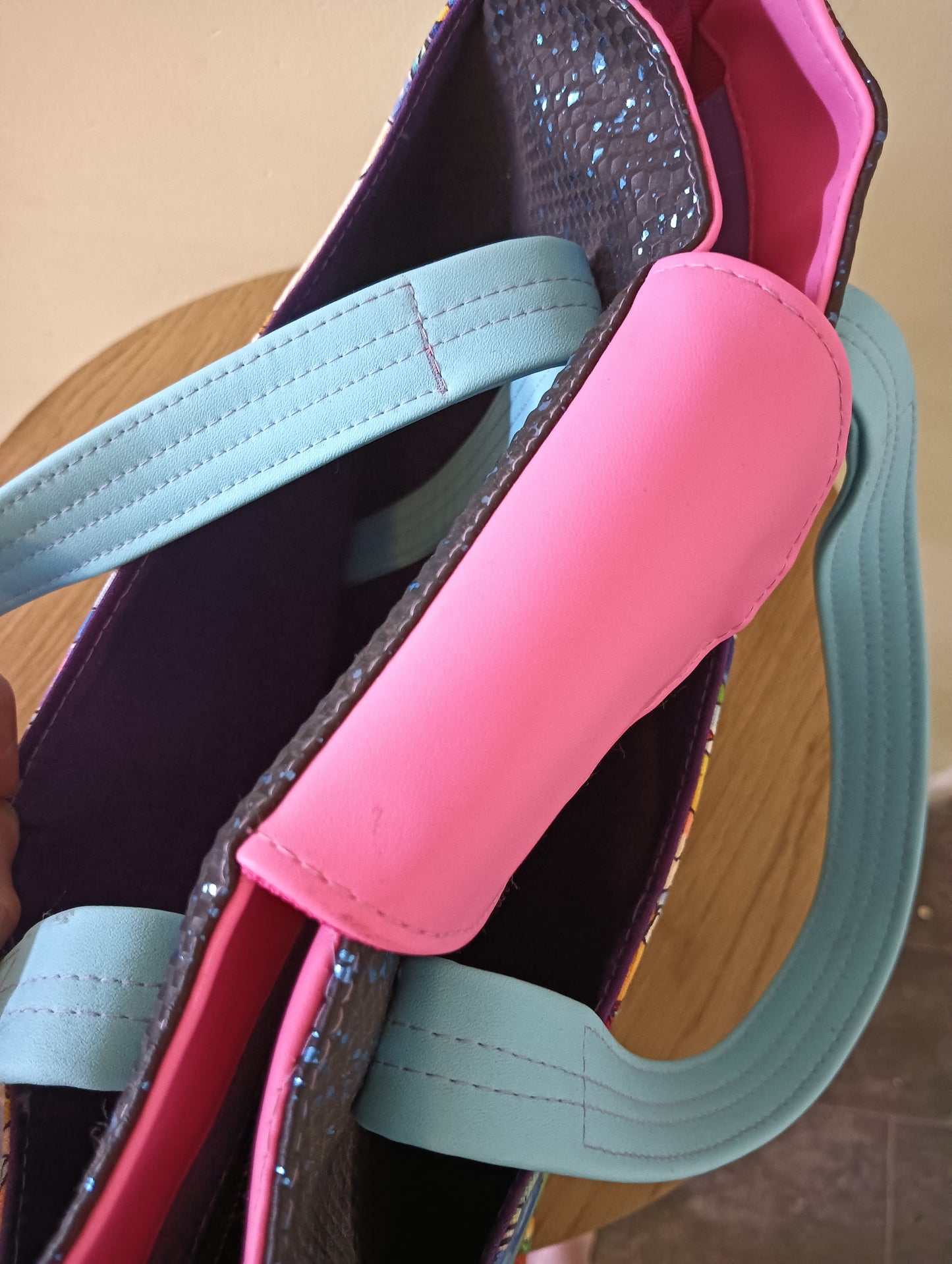 In wonderland handbag