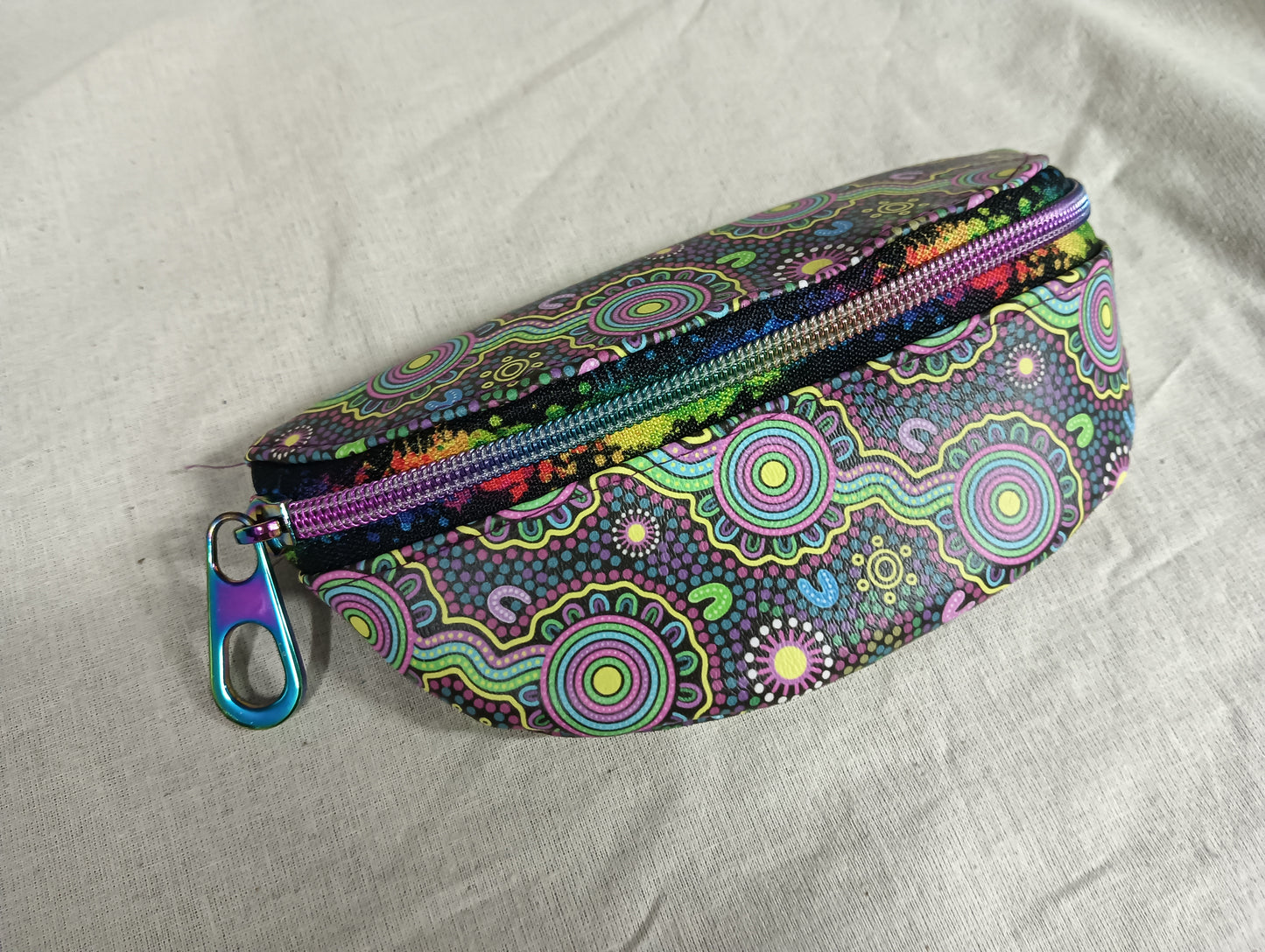 Glasses case Painting